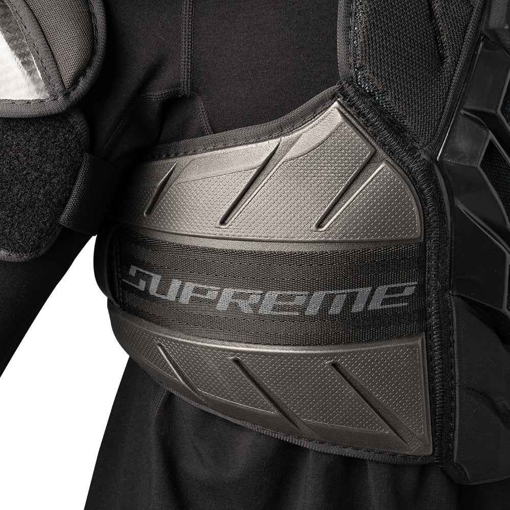Bauer Supreme Fuse Hockey Shoulder Pad Senior – rib wrap protection detail – Sanderson Lacrosse